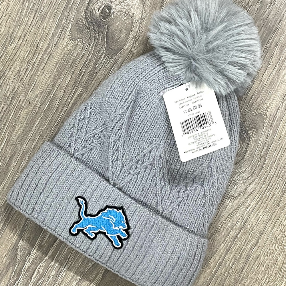 Detroit Lions Gray Pom-Pom Knit Beanie with Blue Logo.  Hart. Cap, beannie